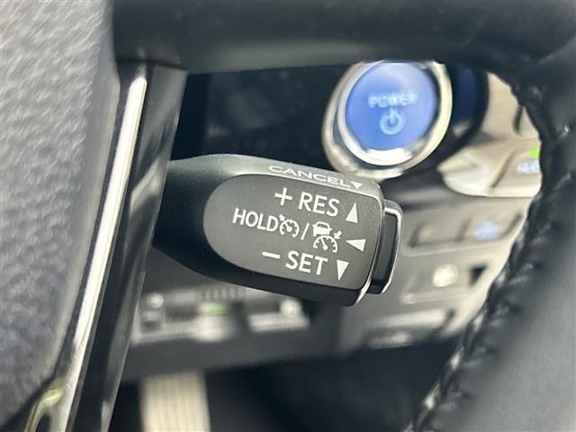 Toyota PRIUS 2021 8272384-5