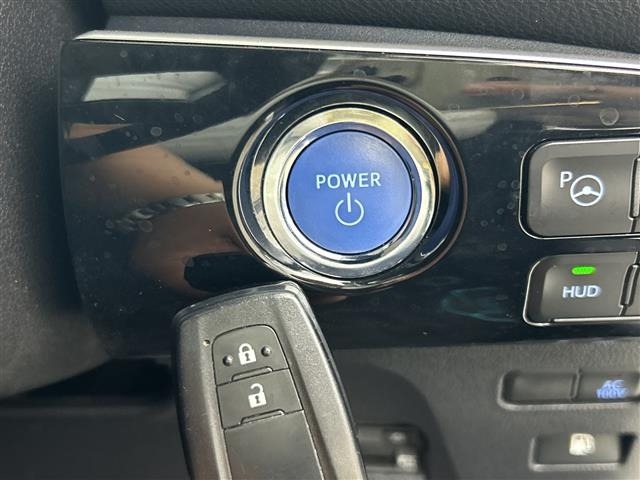 Toyota PRIUS 2021 8272384-8
