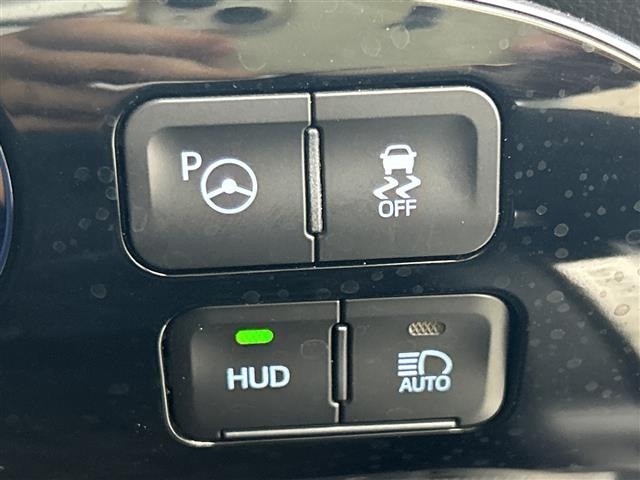 Toyota PRIUS 2021 8272384-9