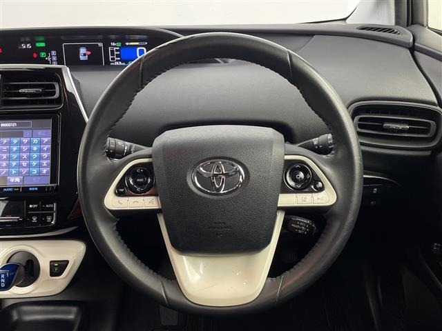 Toyota PRIUS 2016 8272385-18