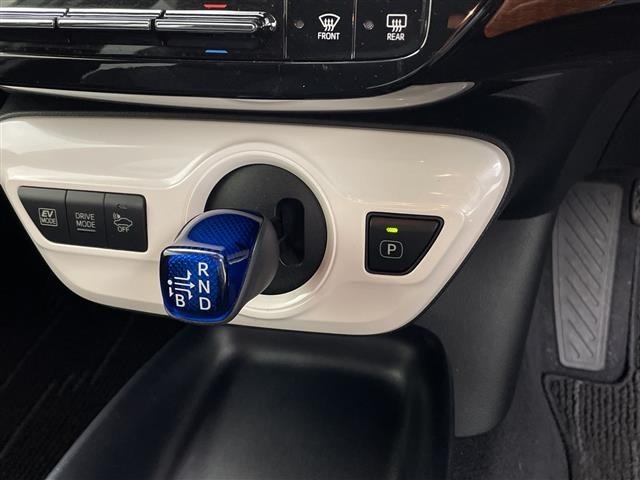 Toyota PRIUS 2016 8272385-22