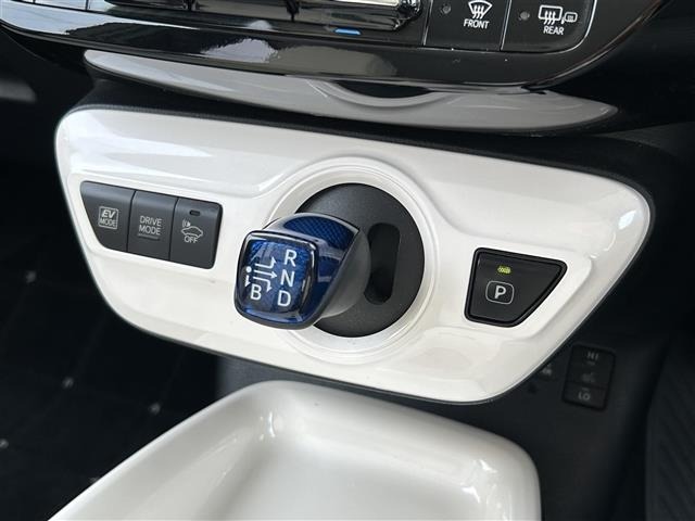 Toyota PRIUS 2016 8272387-11