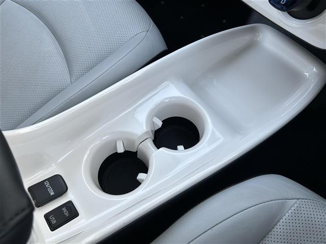 Toyota PRIUS 2016 8272387-20