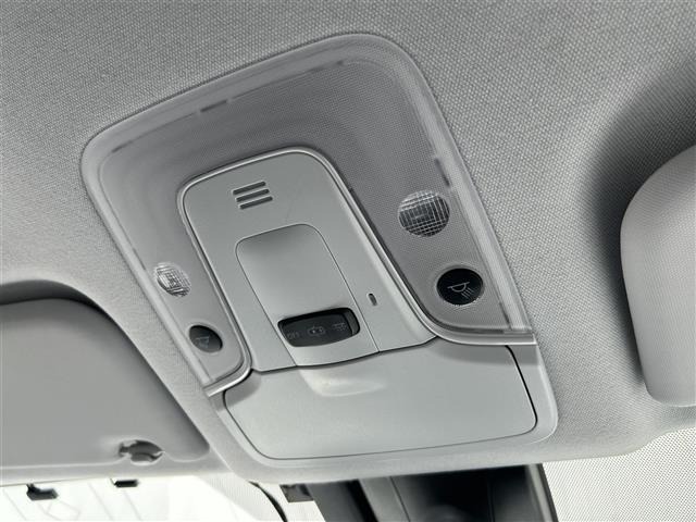 Toyota PRIUS 2016 8272387-4