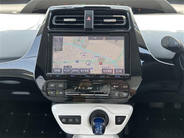 Toyota PRIUS 2016 8272387-9