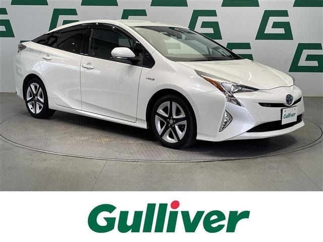 Toyota PRIUS 2016 8272388-0