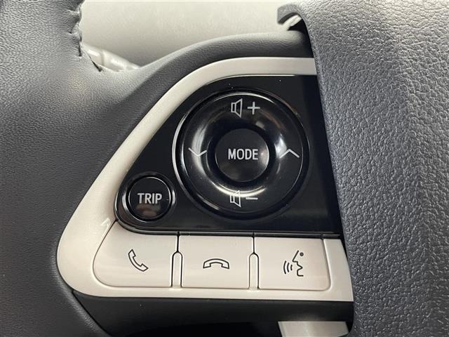 Toyota PRIUS 2016 8272388-21