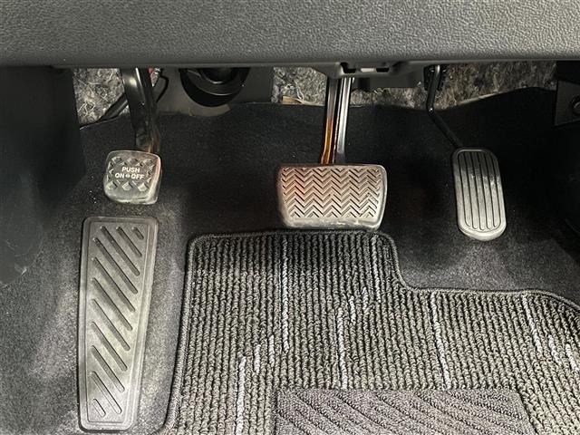 Toyota PRIUS 2016 8272388-9