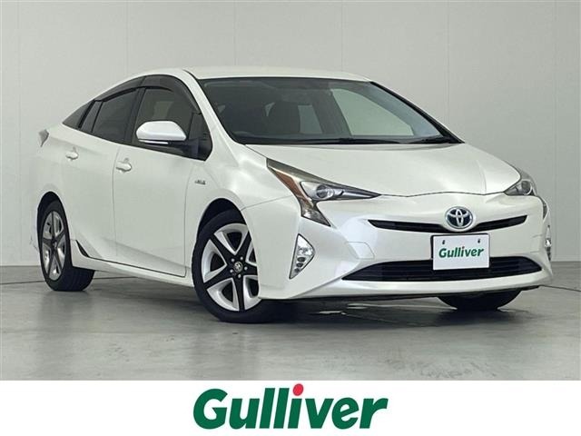 Toyota PRIUS 2016 8272389-0