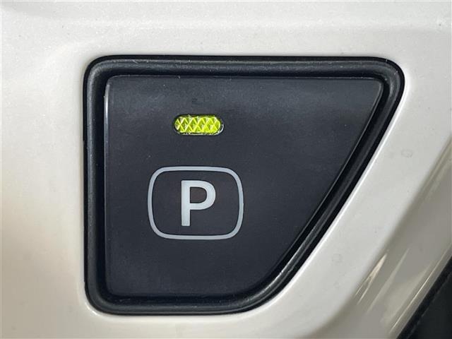Toyota PRIUS 2016 8272389-12