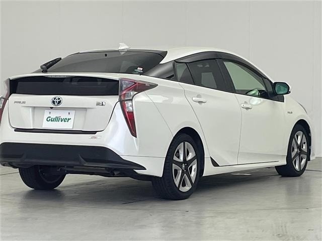 Toyota PRIUS 2016 8272389-15