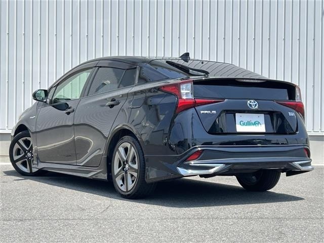 Toyota PRIUS 2019 8272390-13