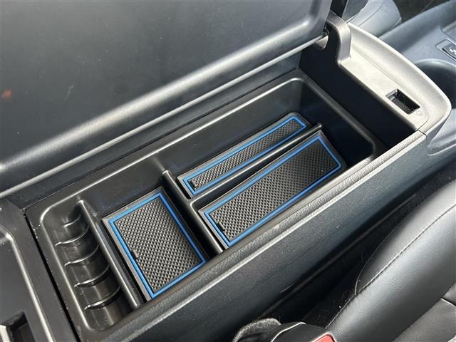 Toyota PRIUS 2019 8272390-20