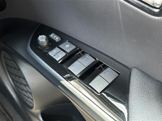 Toyota PRIUS 2019 8272390-8