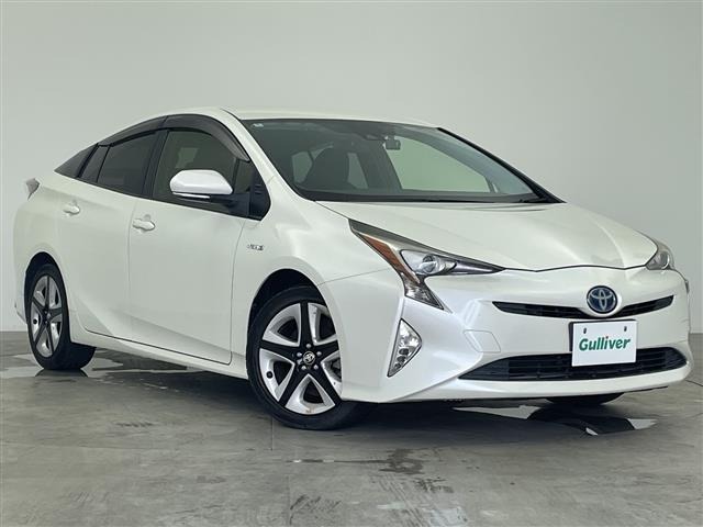 Toyota PRIUS 2016 8272391-0
