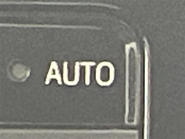 Toyota PRIUS 2016 8272391-2