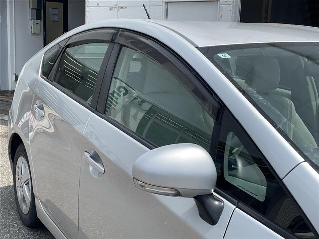 Toyota PRIUS 2011 8272393-6