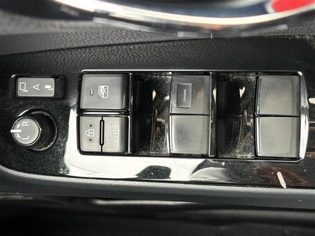 Toyota PRIUS 2021 8272395-1