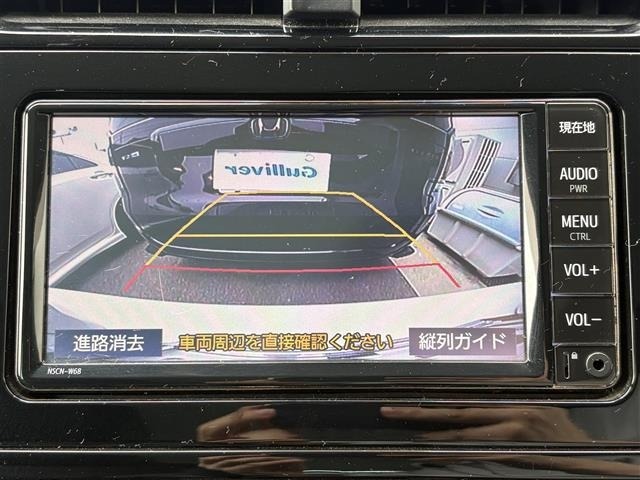Toyota PRIUS 2021 8272395-17