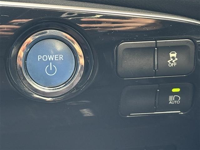 Toyota PRIUS 2021 8272395-19