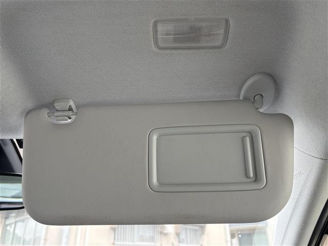 Toyota PRIUS 2021 8272395-5