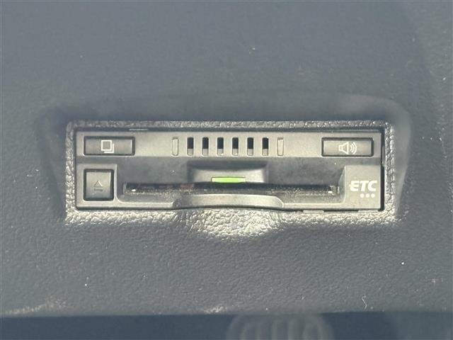 Toyota PRIUS 2021 8272395-9