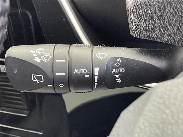 Toyota PRIUS 2017 8272396-21