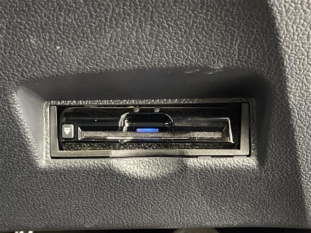 Toyota PRIUS 2017 8272396-6