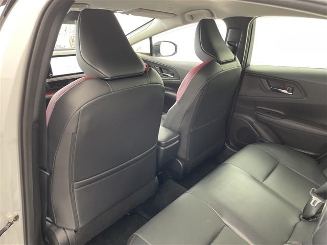 Toyota PRIUS 2023 8272397-10