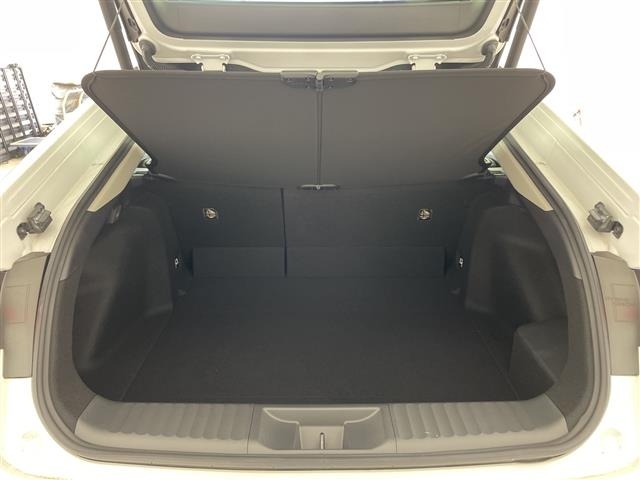 Toyota PRIUS 2023 8272397-12