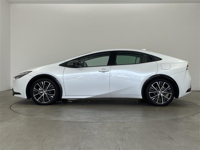 Toyota PRIUS 2023 8272397-19