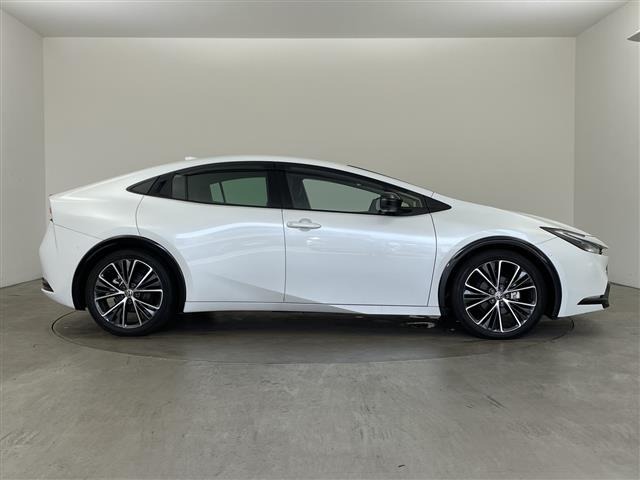Toyota PRIUS 2023 8272397-21