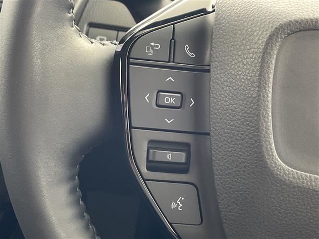 Toyota PRIUS 2023 8272397-4
