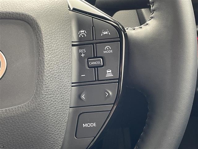 Toyota PRIUS 2023 8272397-6