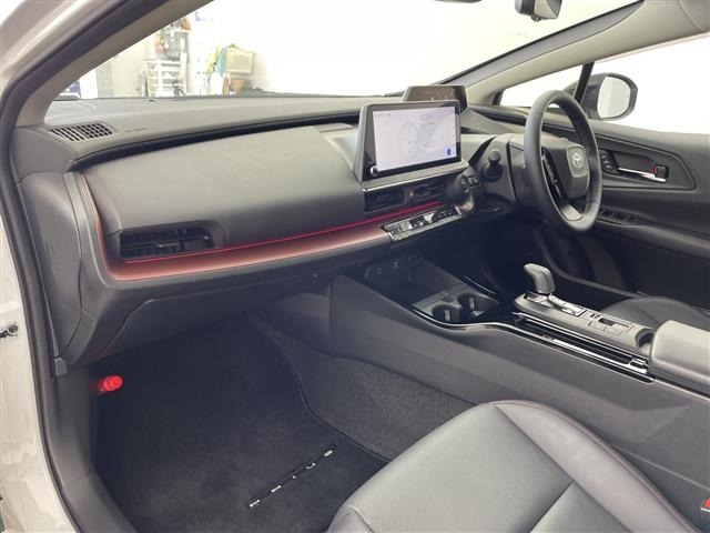 Toyota PRIUS 2023 8272397-8
