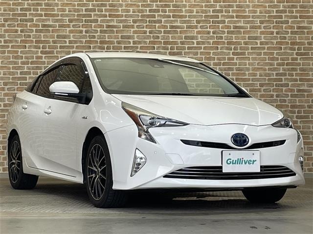 Toyota PRIUS 2018 8272398-0