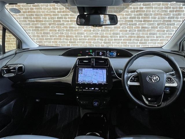 Toyota PRIUS 2018 8272398-14