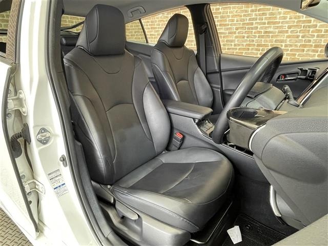 Toyota PRIUS 2018 8272398-6