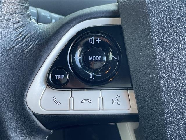 Toyota PRIUS 2016 8272399-3