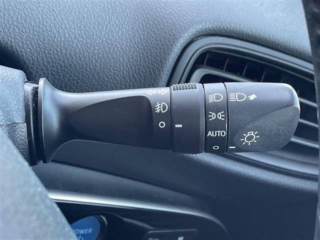 Toyota PRIUS 2016 8272399-9