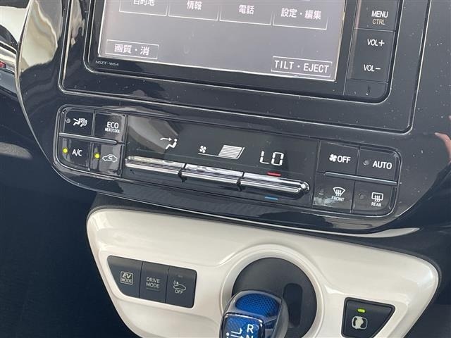 Toyota PRIUS 2016 8272400-11