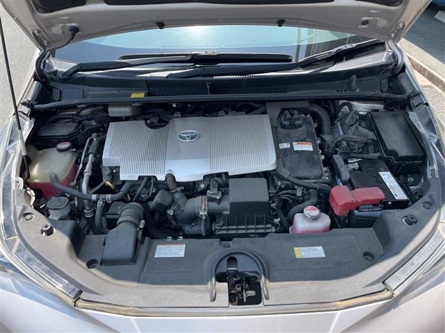 Toyota PRIUS 2016 8272400-14