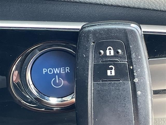 Toyota PRIUS 2016 8272400-20