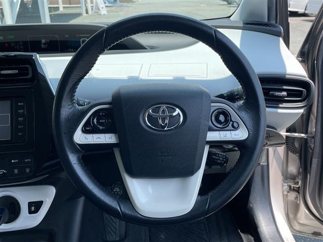 Toyota PRIUS 2016 8272400-3