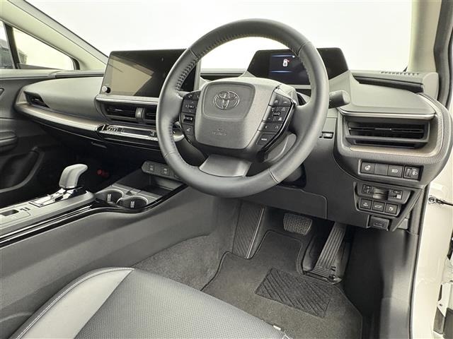 Toyota PRIUS 2023 8272401-10