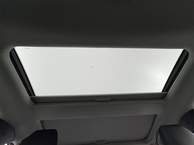 Toyota PRIUS 2023 8272401-18