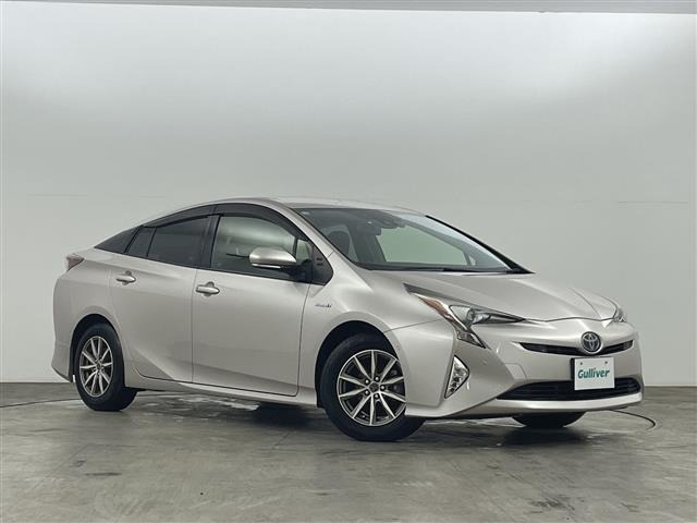 Toyota PRIUS 2017 8272402-0