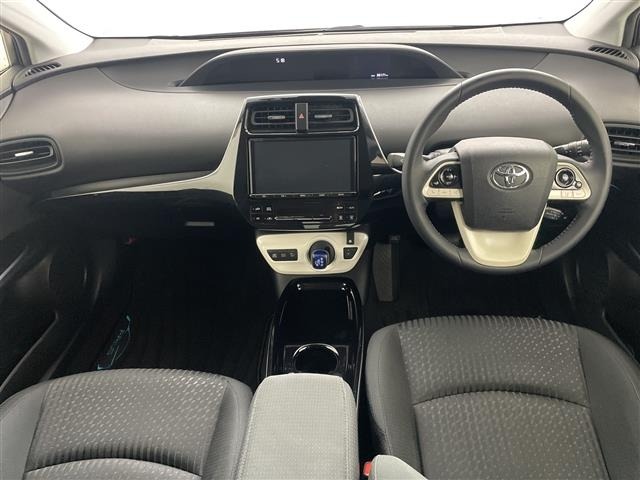 Toyota PRIUS 2017 8272402-15