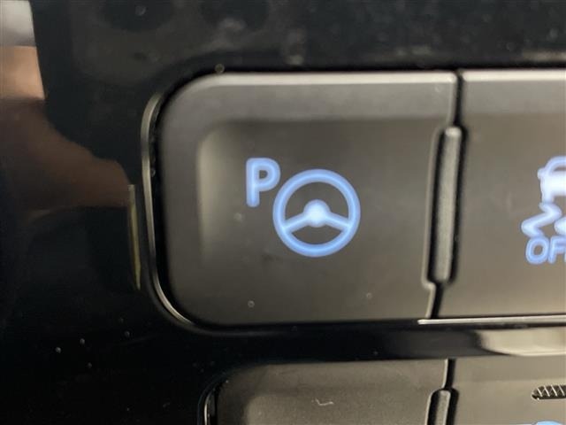 Toyota PRIUS 2017 8272402-21