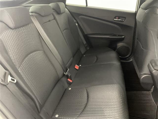 Toyota PRIUS 2017 8272402-9